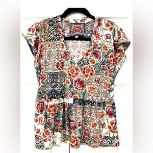 Johnny Was Women's Aztec Tiered Top Size XS  floral short sleeve v-neck